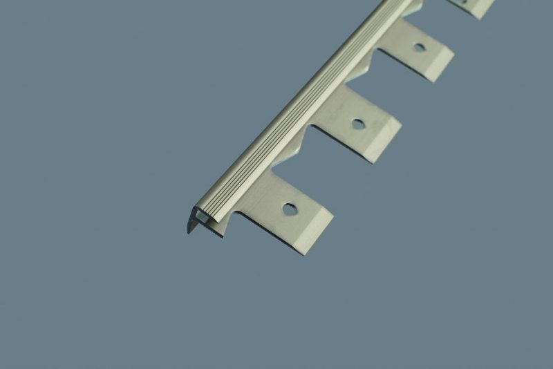Schodový profil ohýbateľný 30x13 mm. hrúbka 3 mm